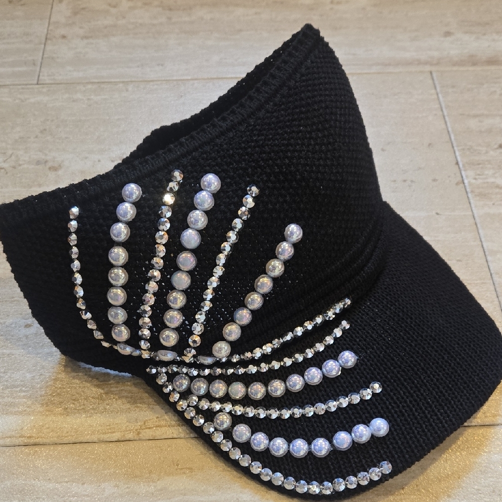 Stylish Black "Blinged Out" Visor - Picture 1 of 9